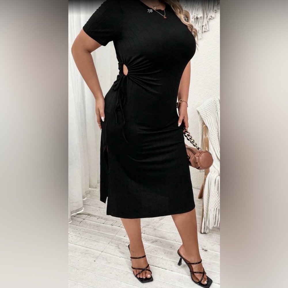 *3/30❤️ SHEIN Black Midi Dress